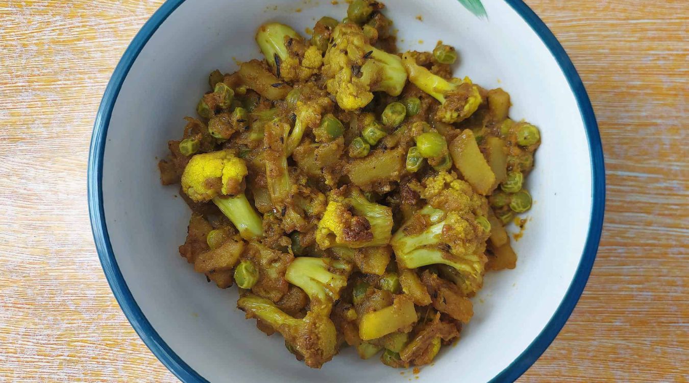 indian-aloo-gobi-matar-recipe
