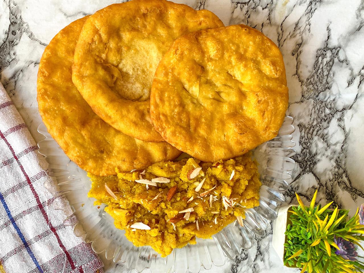 indian-halwa-poori-recipe