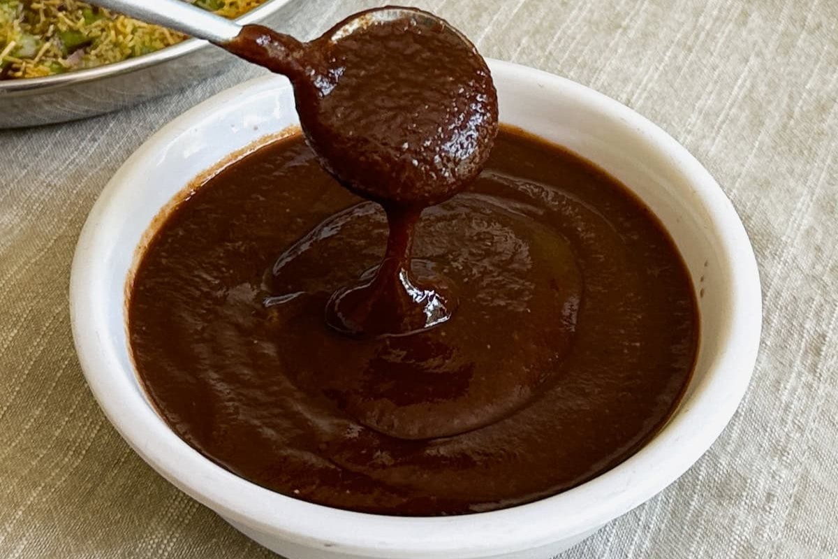indian-khajur-imli-ki-chutney-dates-tamarind-chutney-recipe