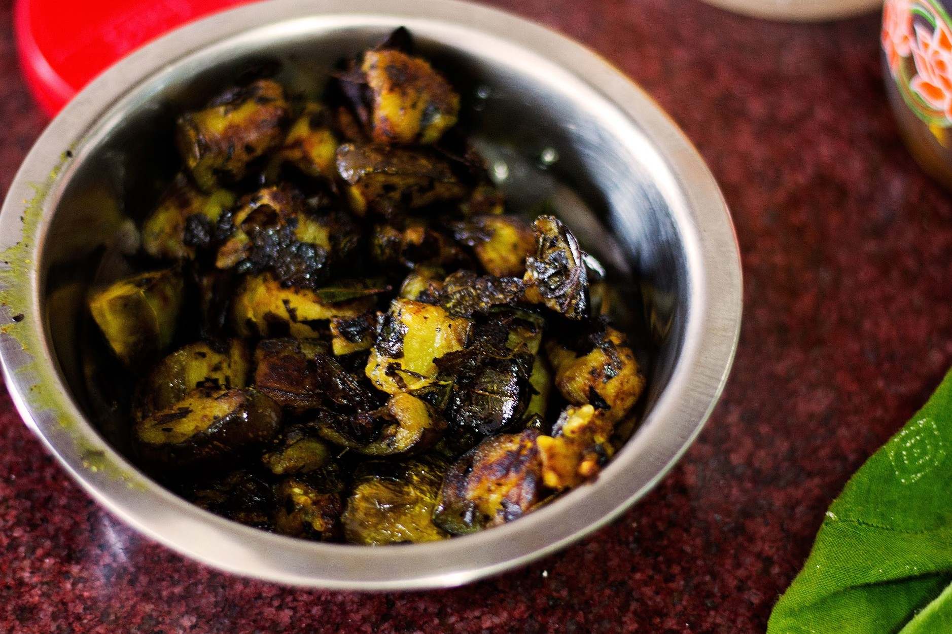 indian-neem-begun-neem-leaves-with-eggplant-recipe
