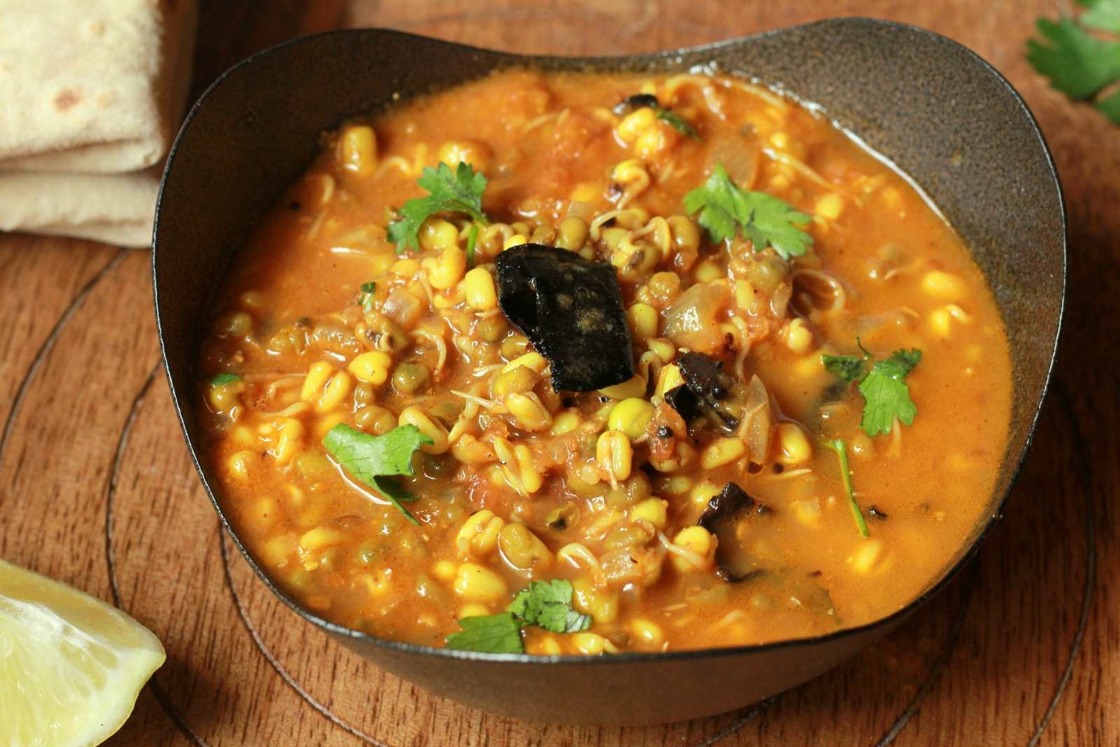 indian-sprouted-moong-sabzi-recipe
