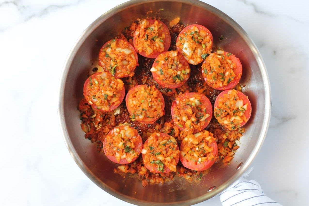 indian-stuffed-tomato-curry-recipe